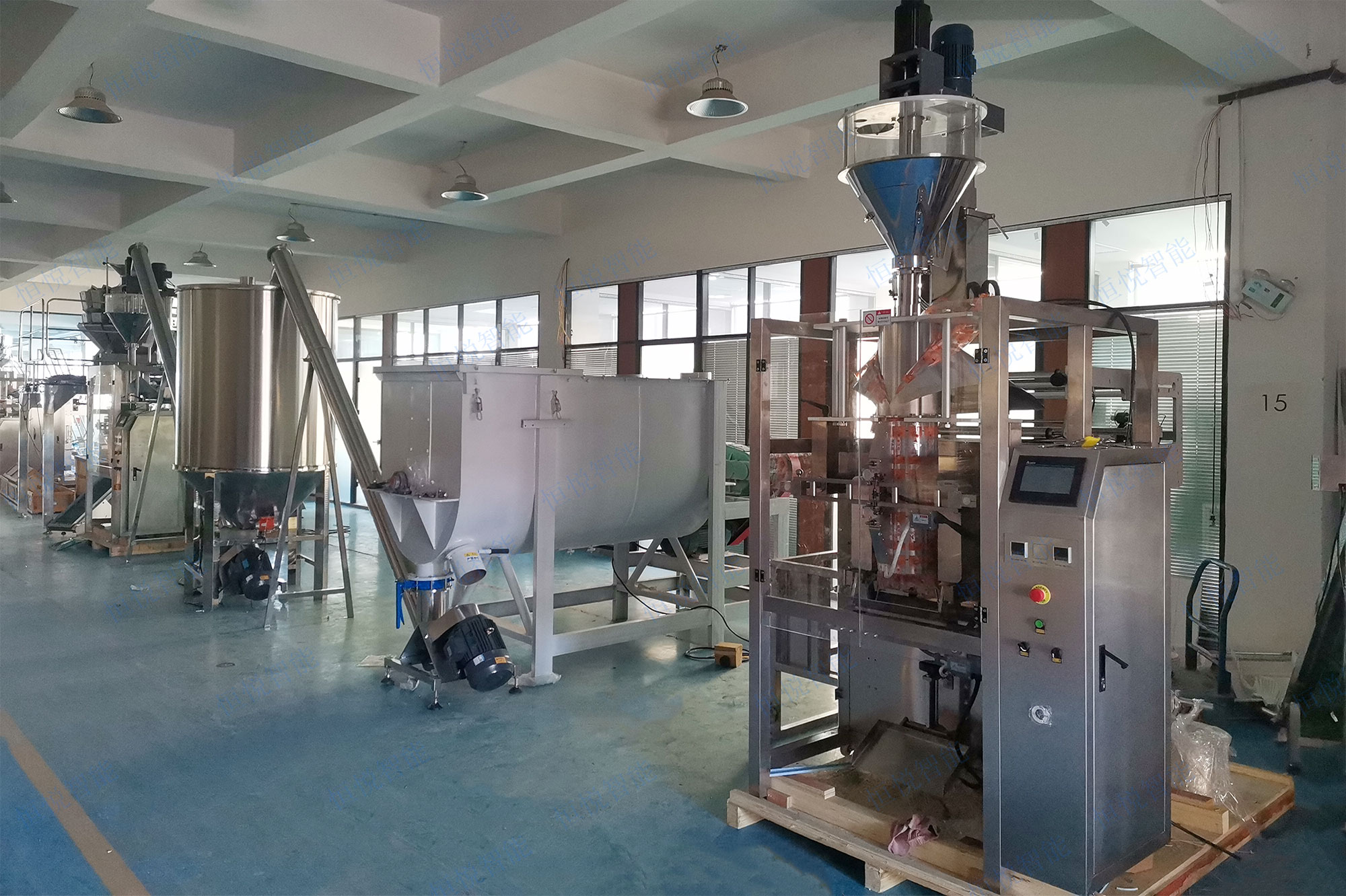 全自動防水塗料香蕉免费在线视频可以實現塗料、膩子粉、快粘粉、石膏粉等建築粉料產品得自動化包裝全過程