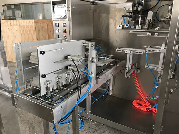 水平給袋式香蕉免费在线视频上袋機構